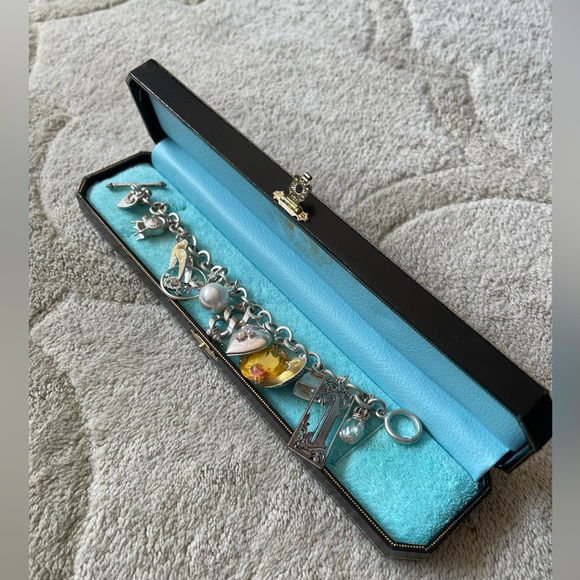 Juicy Couture charm bracelet - Picture 2 of 13
